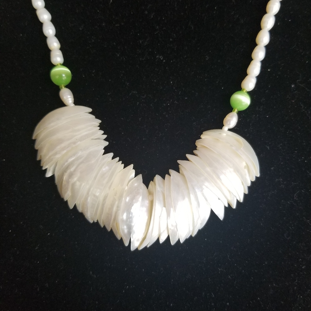 Seashell necklace - Picture 3 of 3